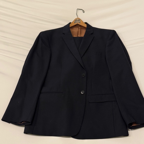 Classic Navy Men’s Suit